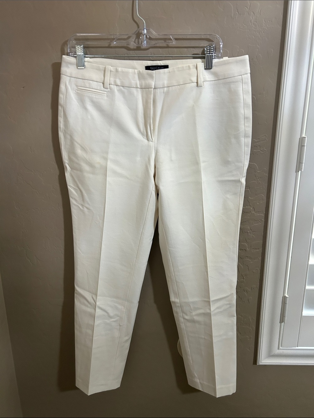 White House Black Market Ivory Cropped Tailored Pants